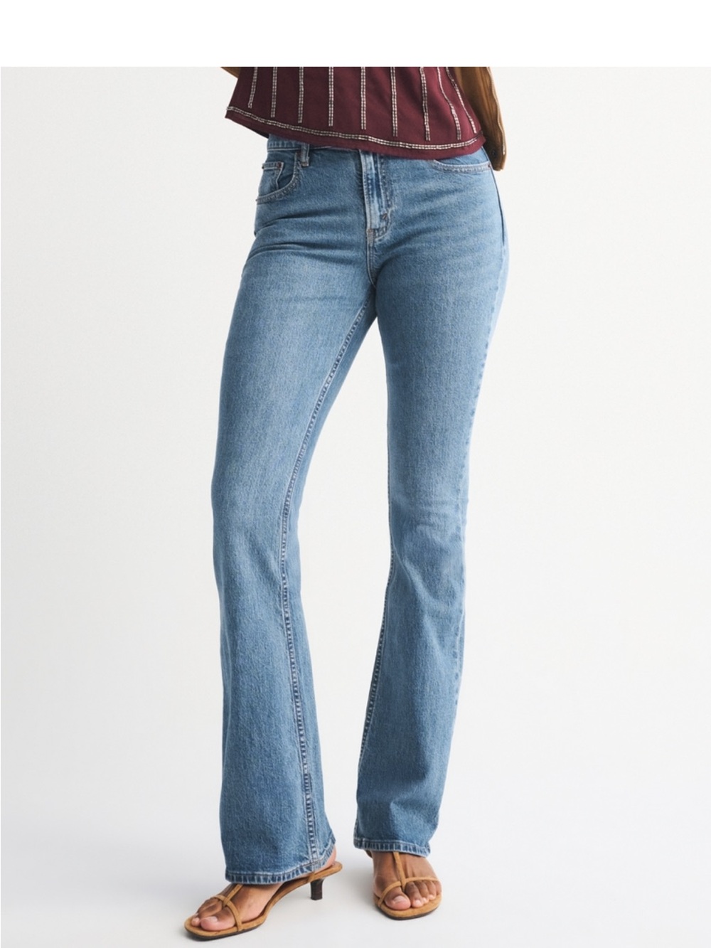 Abercrombie & Fitch Mid Rise Bootcut Jeans Size 24 NWT Medium Wash